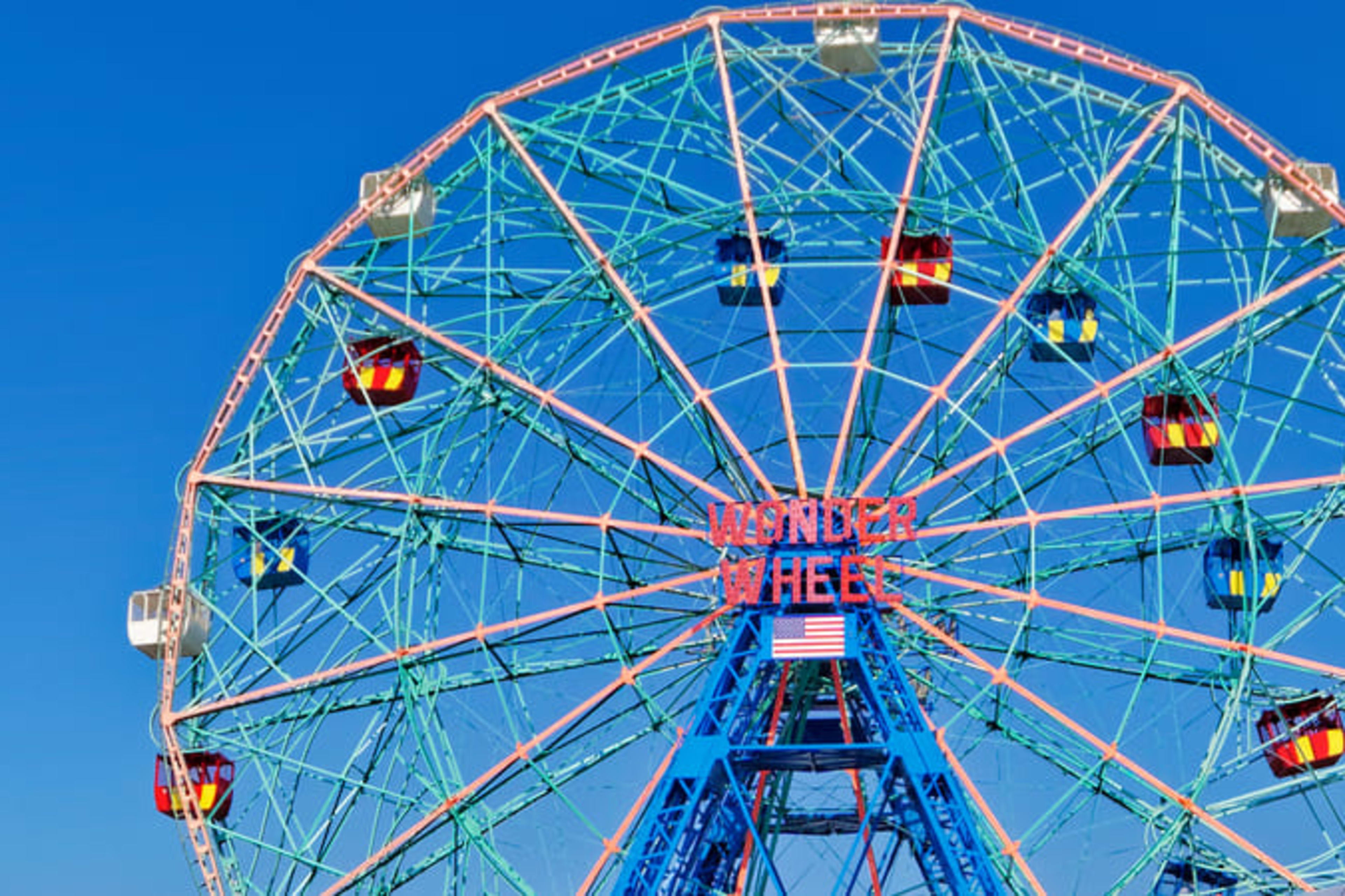 コニーページ Deno's Wonder Wheel Coney Island | Go City®